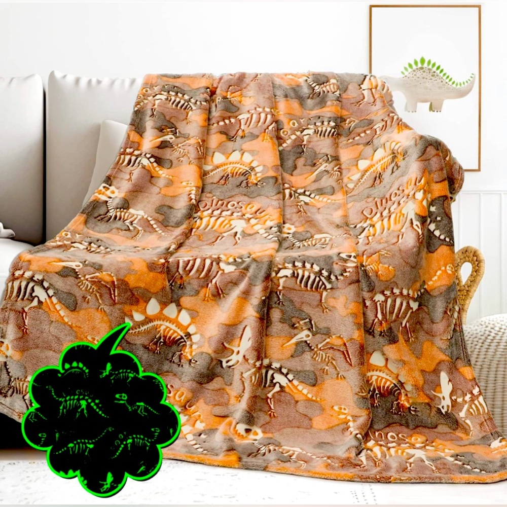 NWT Dinosaur Blanket Glow in The Dark Camo Throw Blanket Soft Brown